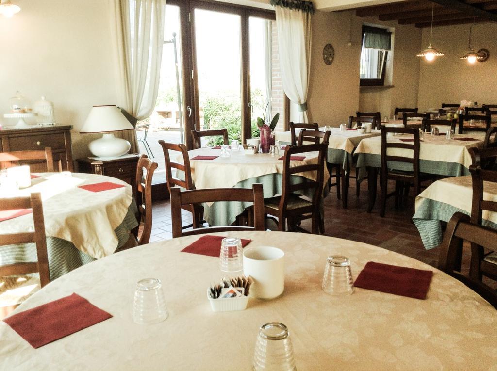Agriturismo Anna Caterina Hotel Castelnuovo del Garda Habitación foto